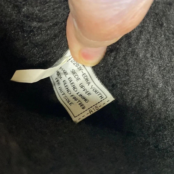 Bearpaws Black Suede - Picture 5 of 12